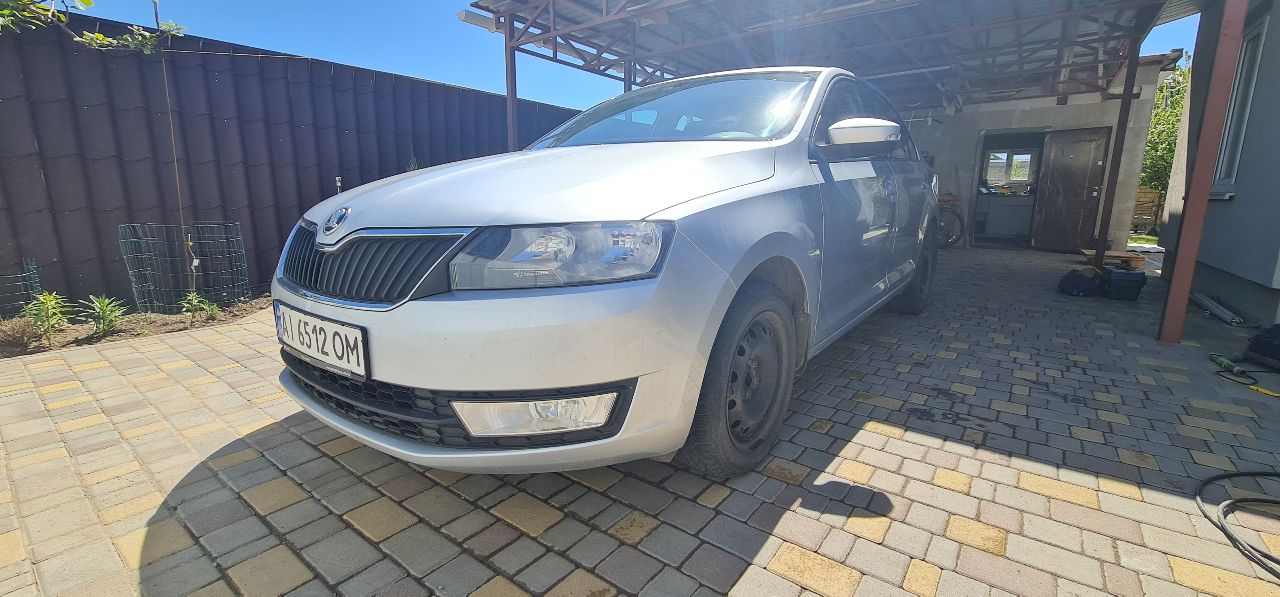 Skoda Rapid - фото 2