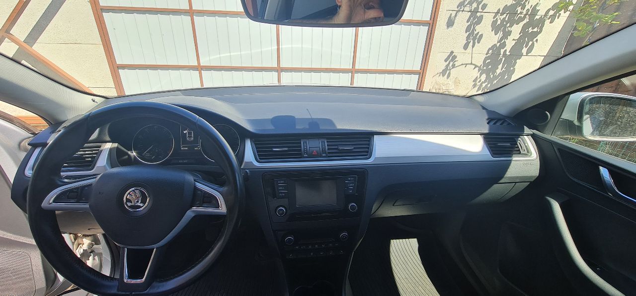 Skoda Rapid - фото 13