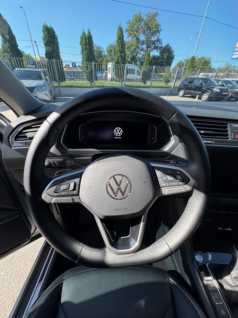 Volkswagen Tiguan - фото 22