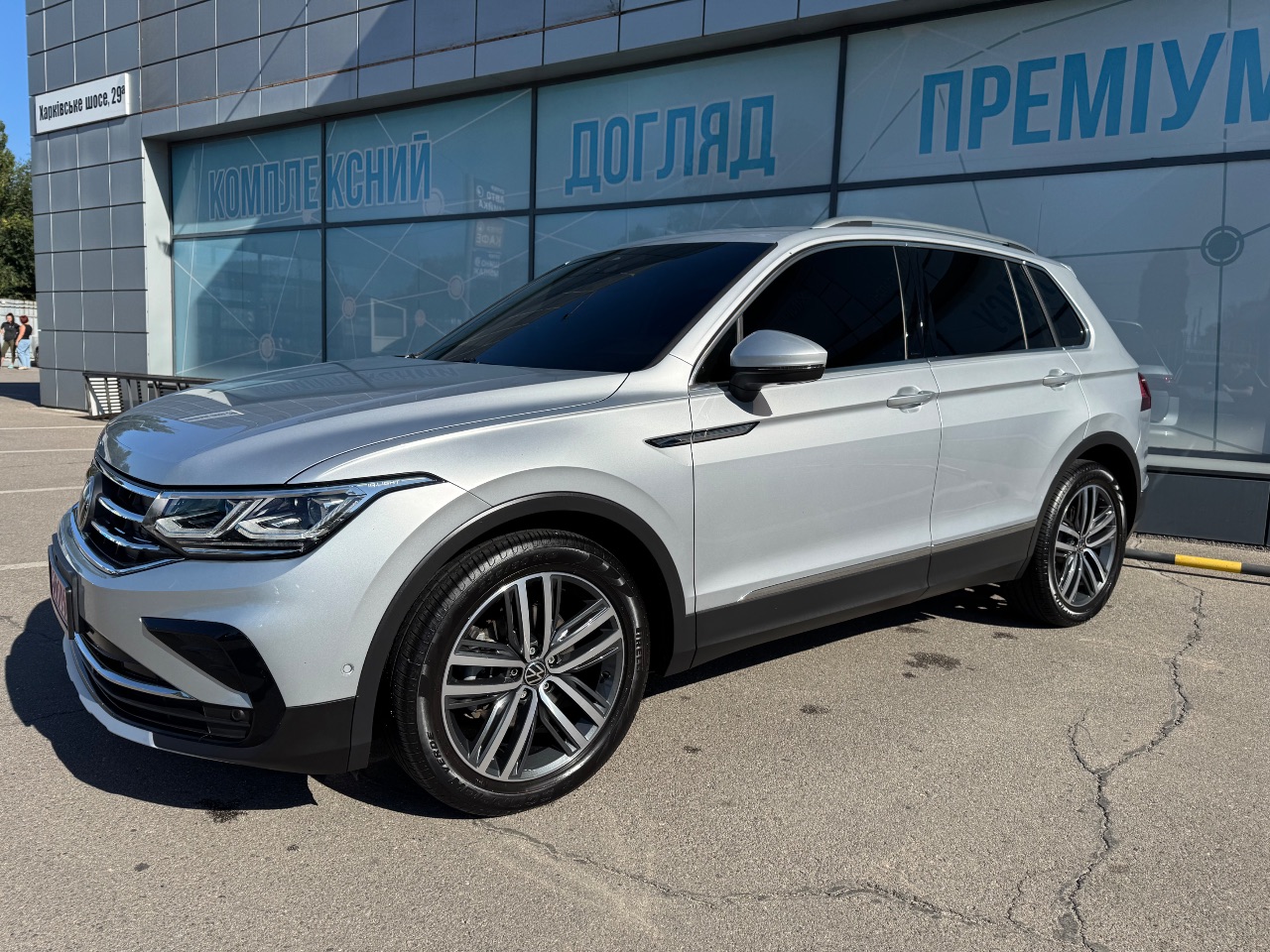 Volkswagen Tiguan - фото 5