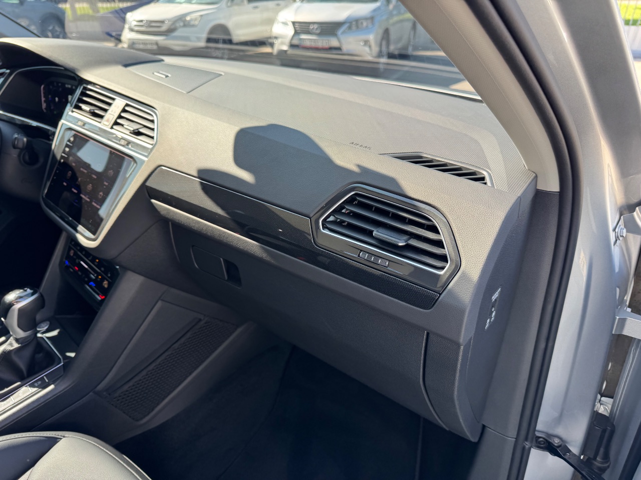 Volkswagen Tiguan - фото 41