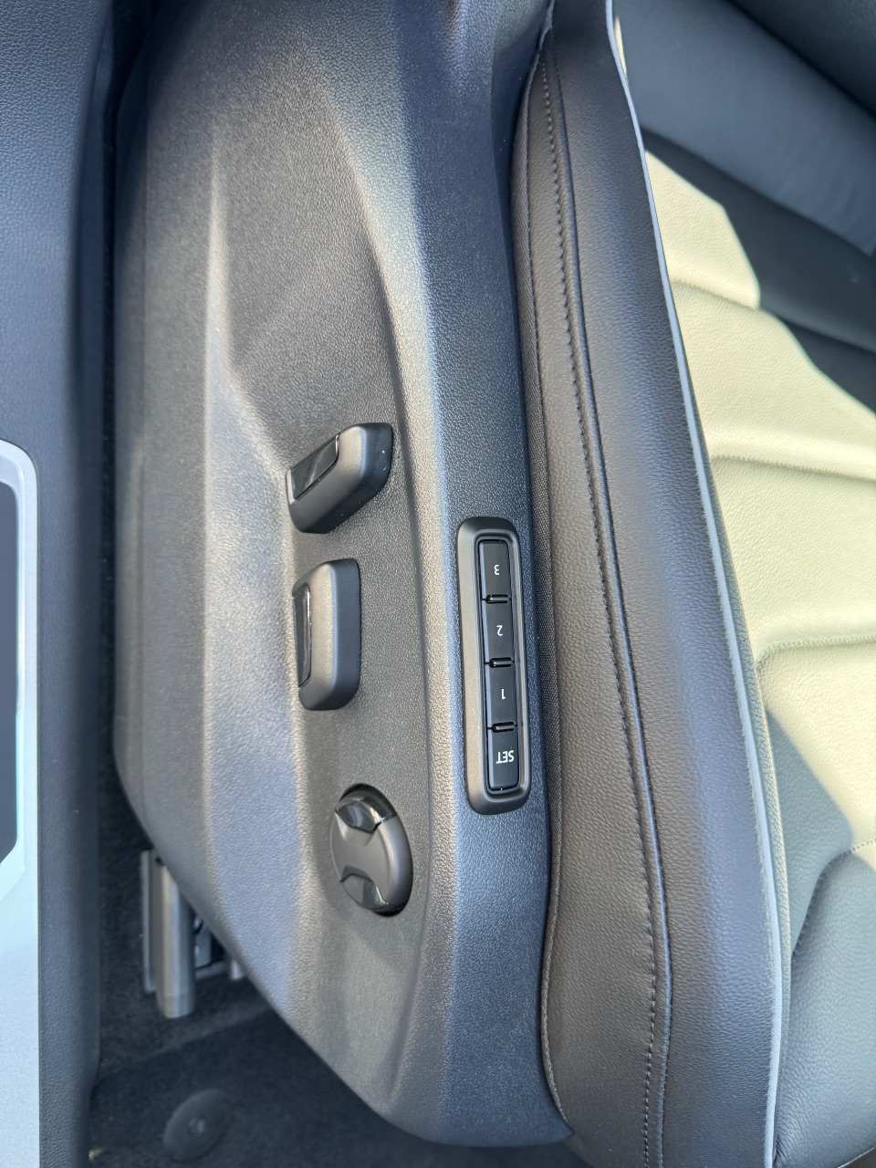 Volkswagen Tiguan - фото 40