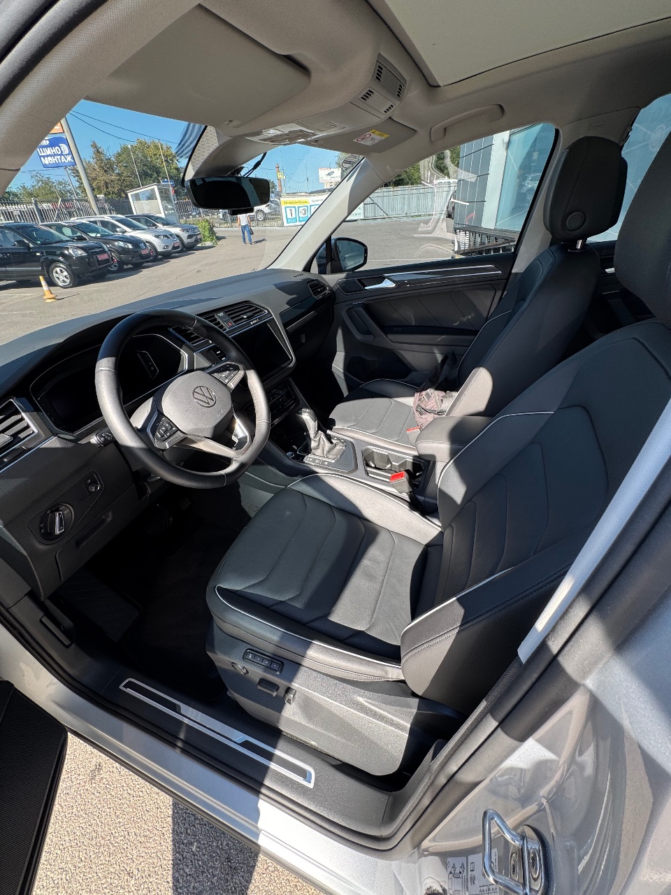 Volkswagen Tiguan - фото 19