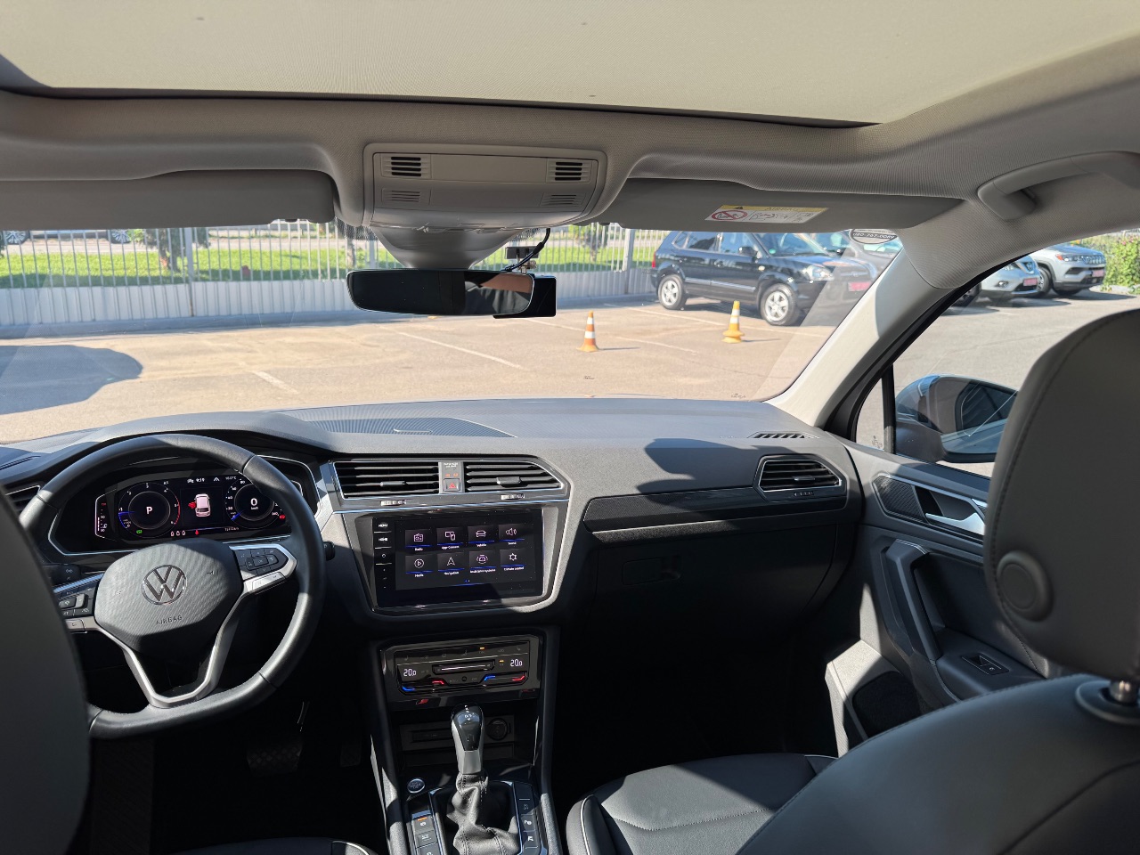 Volkswagen Tiguan - фото 37