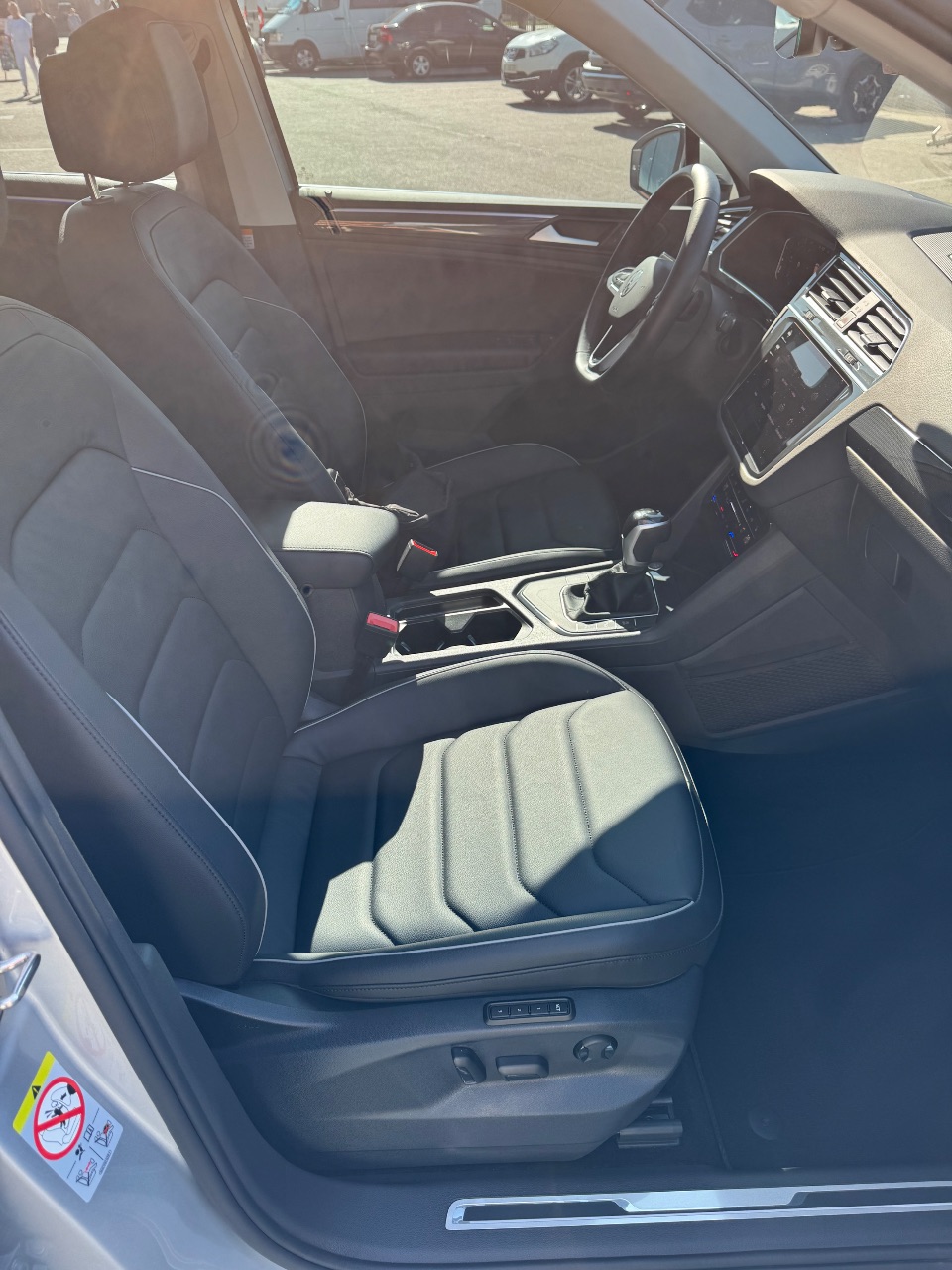 Volkswagen Tiguan - фото 39