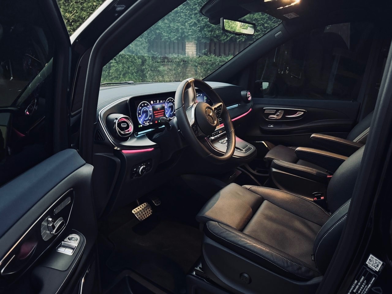 Mercedes-Benz EQV - фото 5