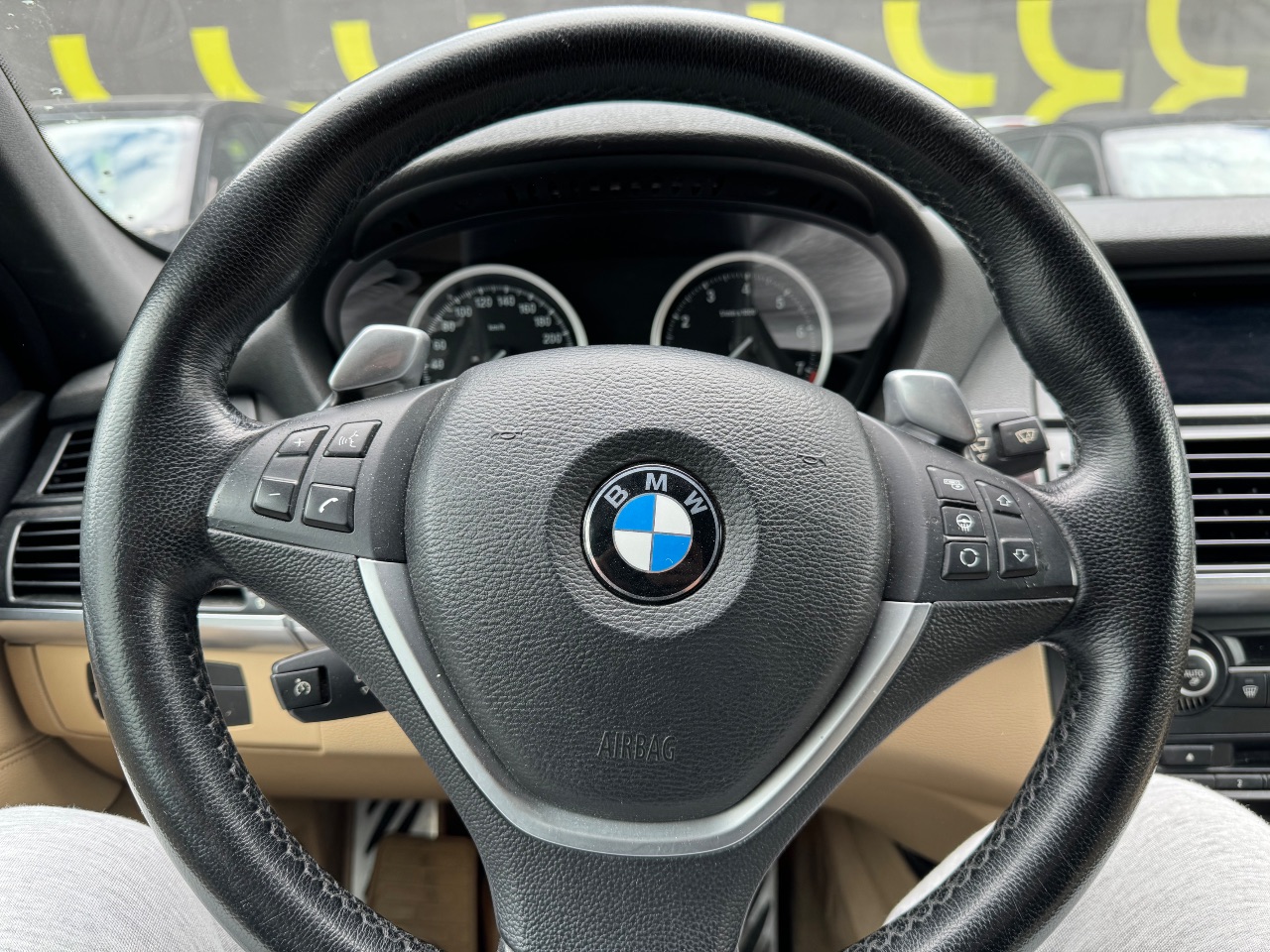 BMW X6 - фото 10