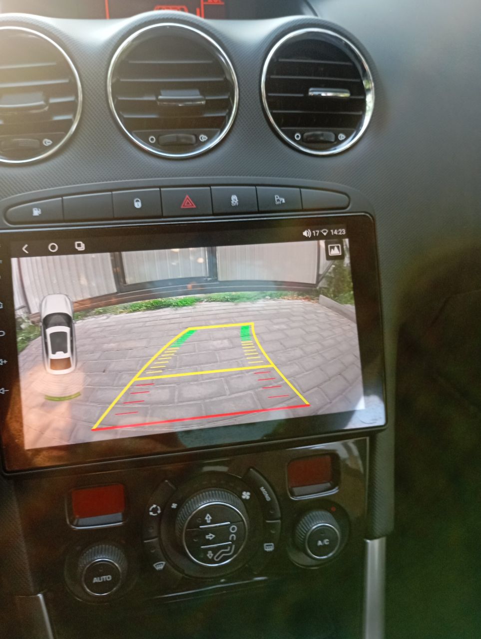 Peugeot 308 - фото 6