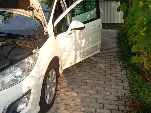 Peugeot 308 - зображення 2