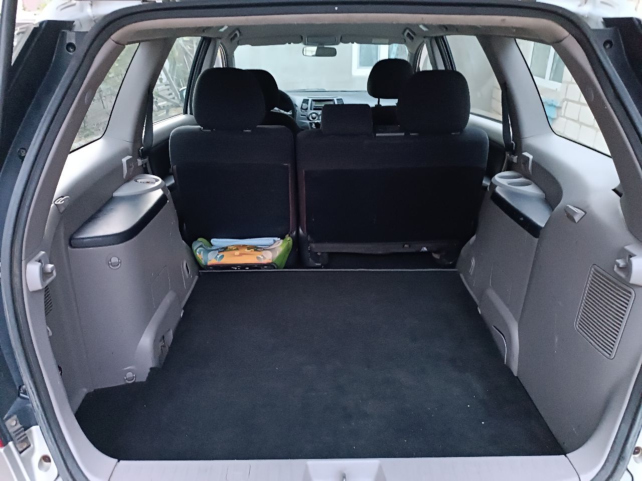 Mitsubishi Grandis - фото 8