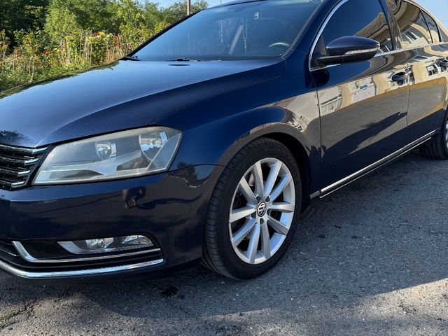 Volkswagen Passat 2012, Одеса, $10 400 - зображення 1