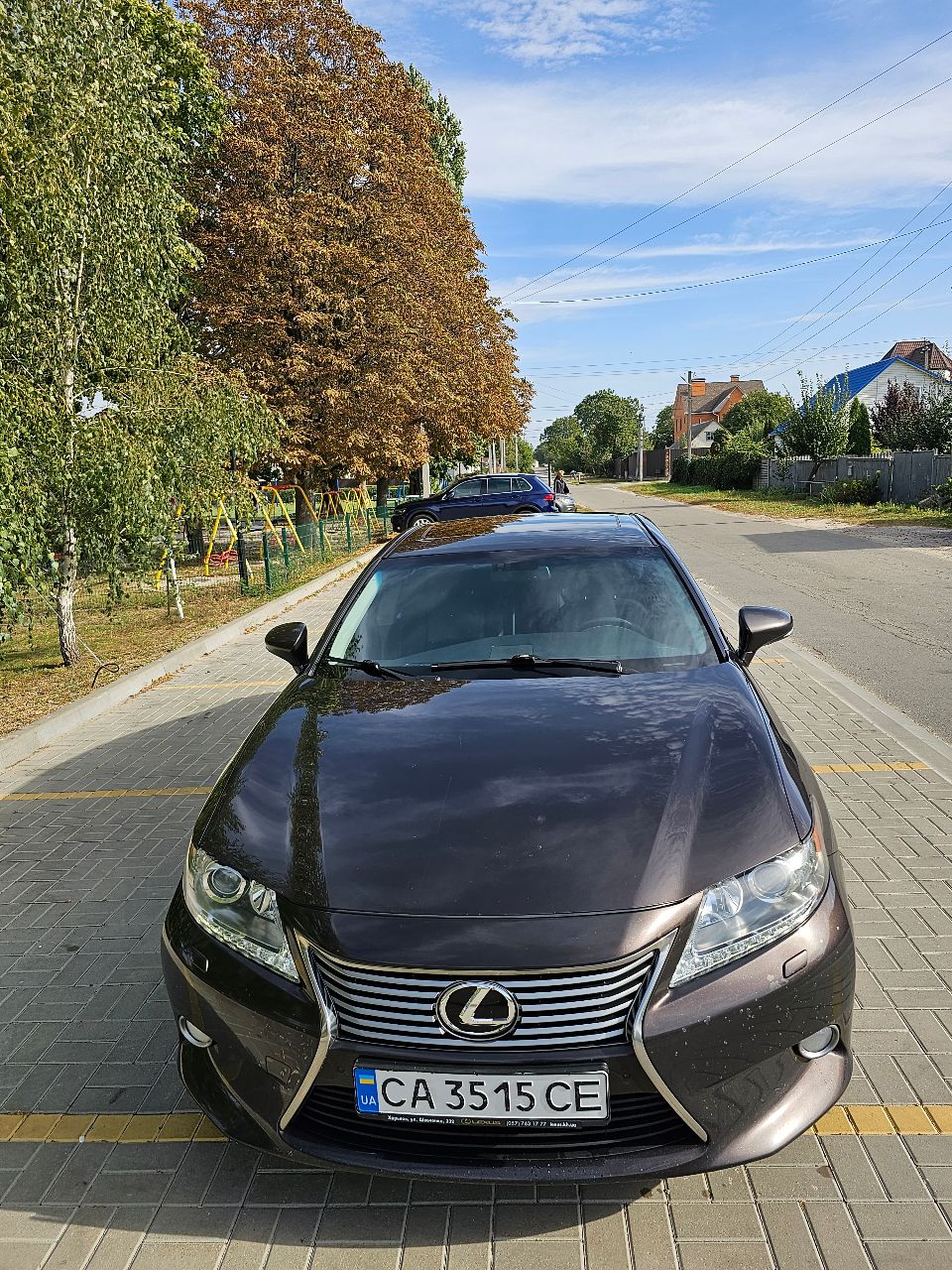 Lexus ES - фото 1