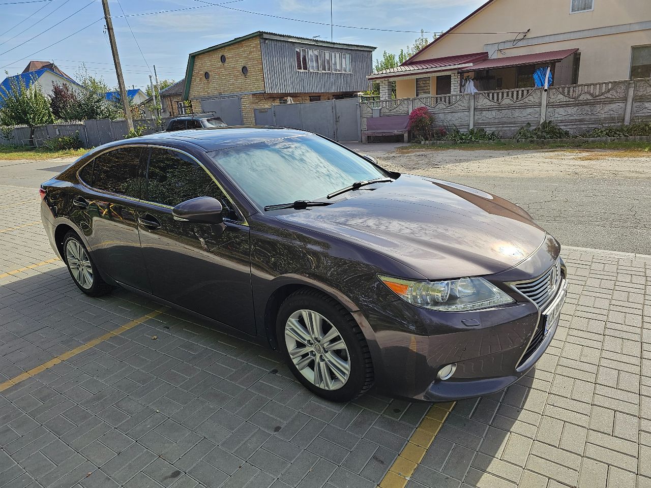 Lexus ES - фото 11