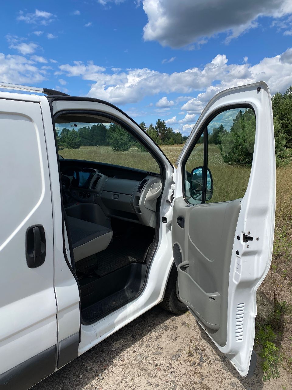 Opel Vivaro - фото 7