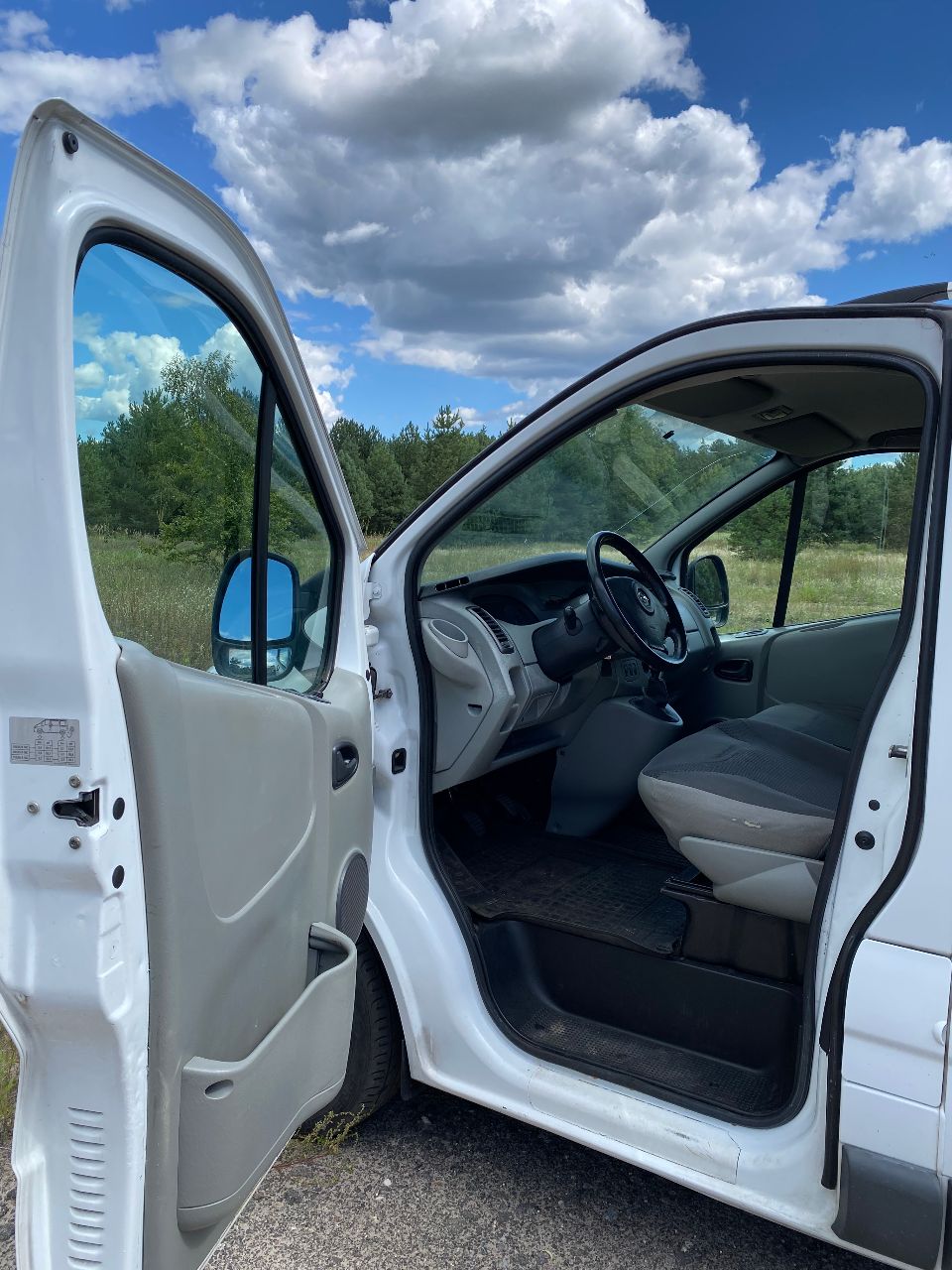 Opel Vivaro - фото 11