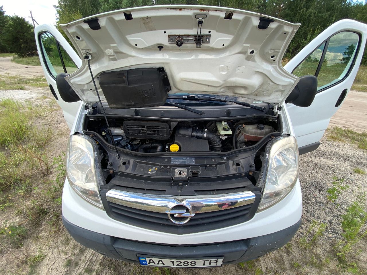 Opel Vivaro - фото 15