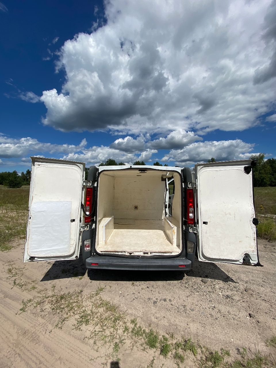 Opel Vivaro - фото 4