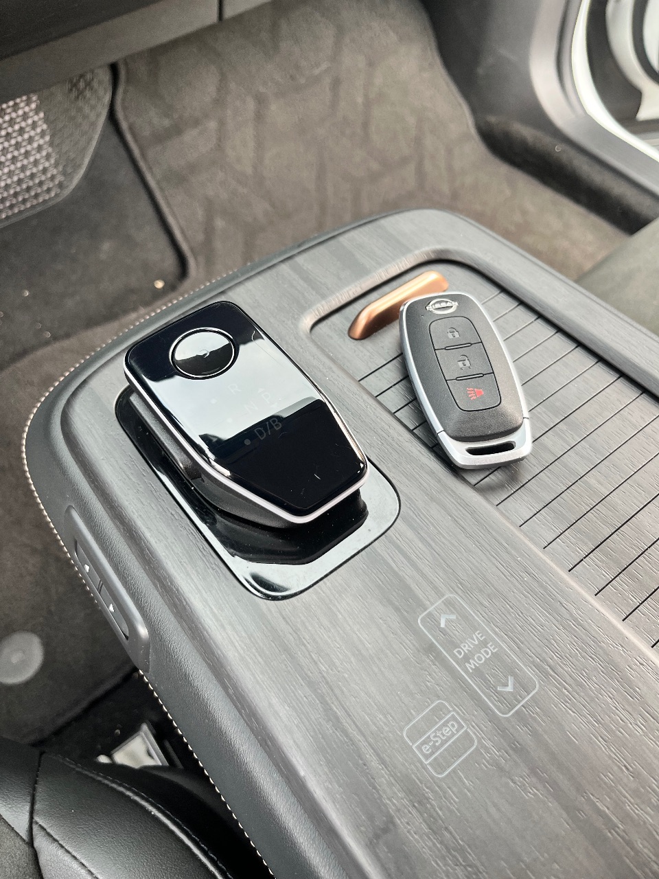 Nissan Ariya - фото 9