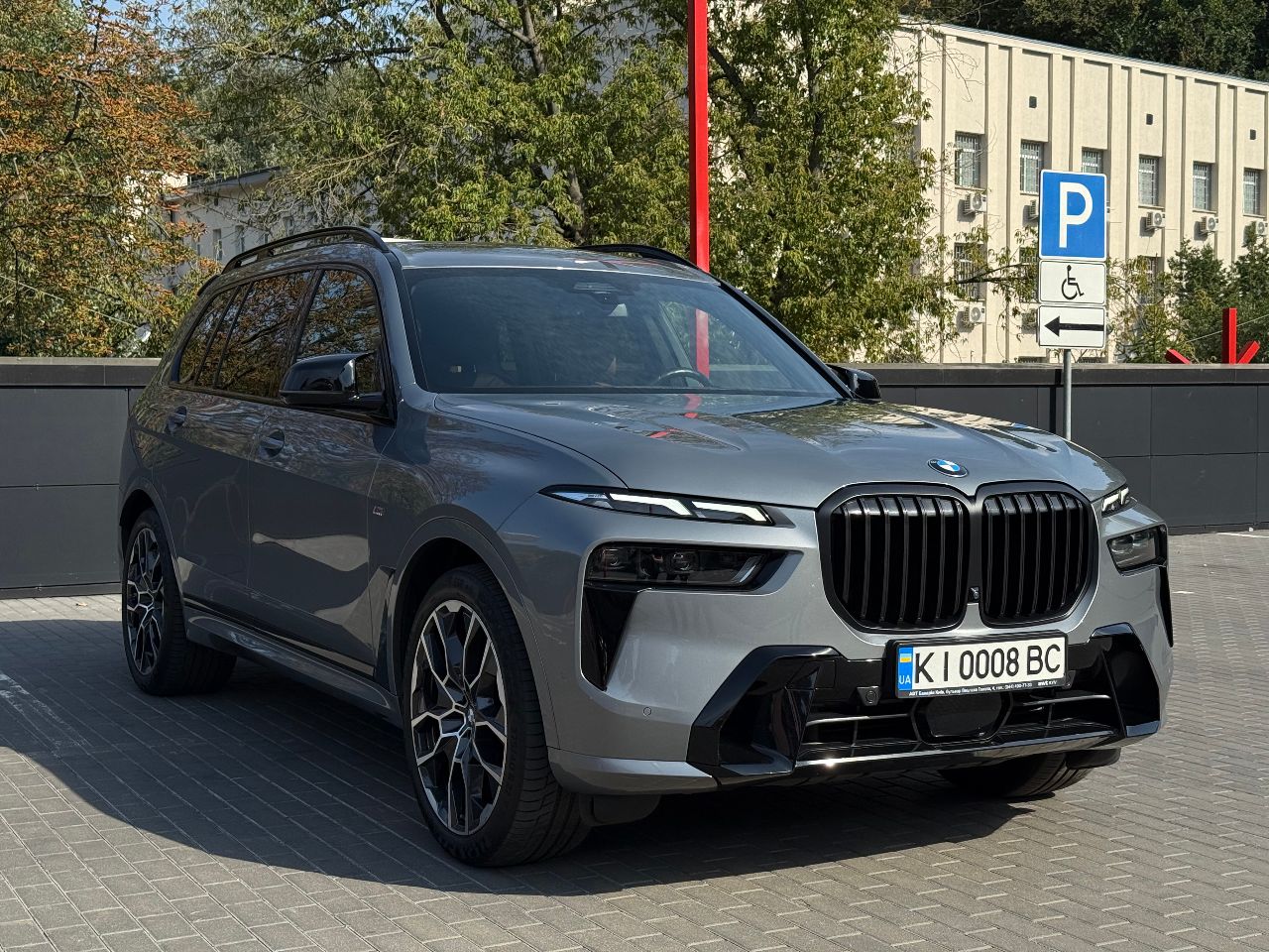 BMW X7 - фото 5