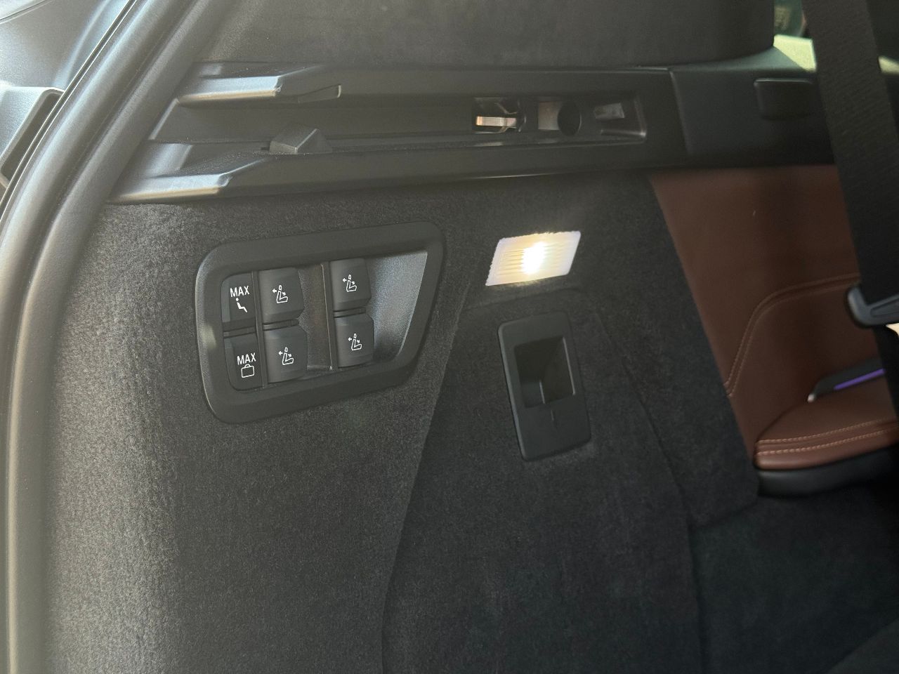 BMW X7 - фото 25