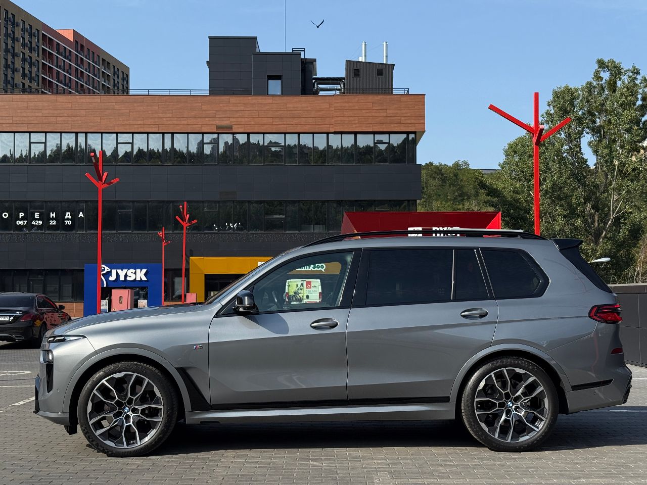BMW X7 - фото 7