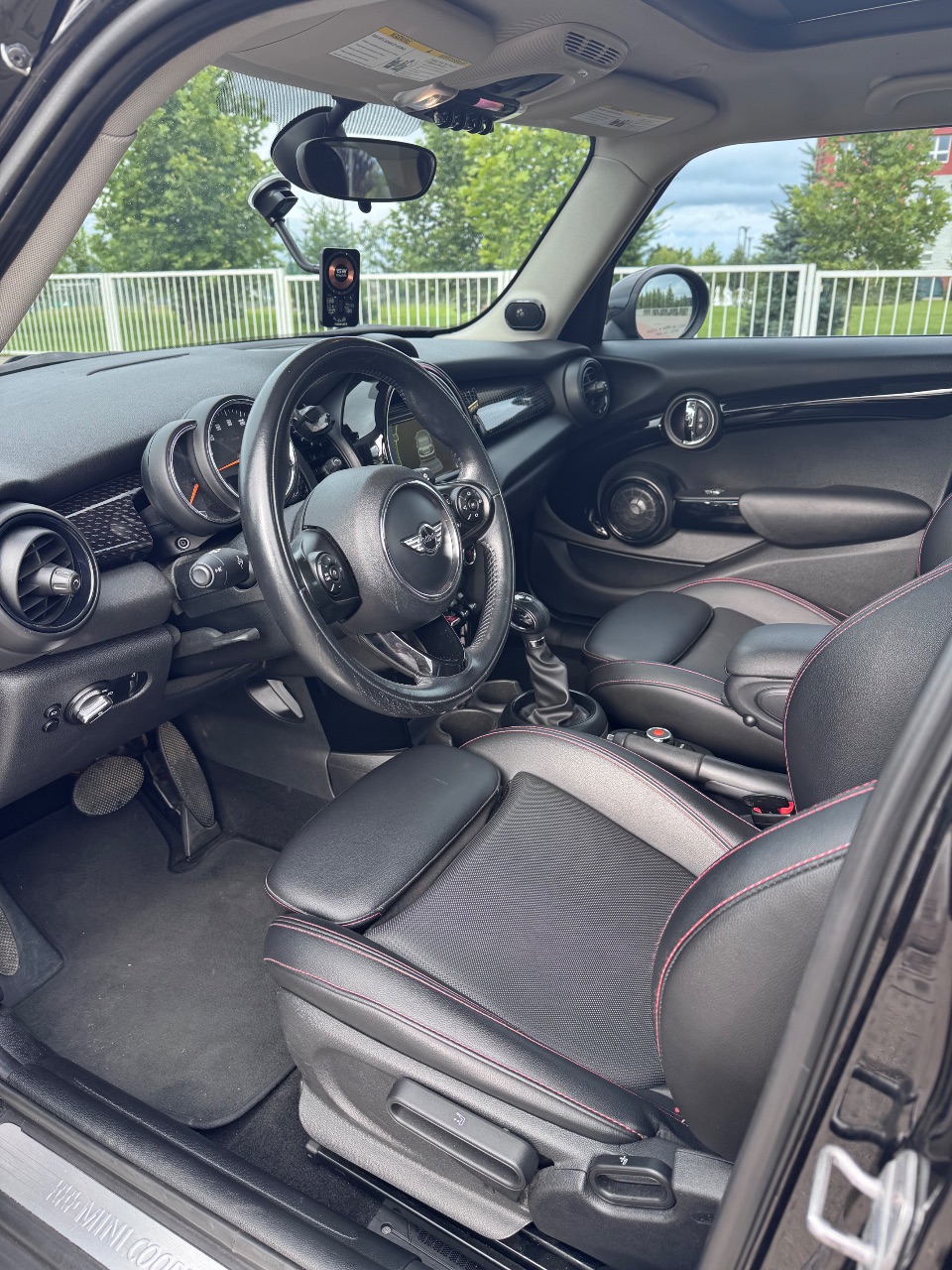 Mini Hatch - фото 20