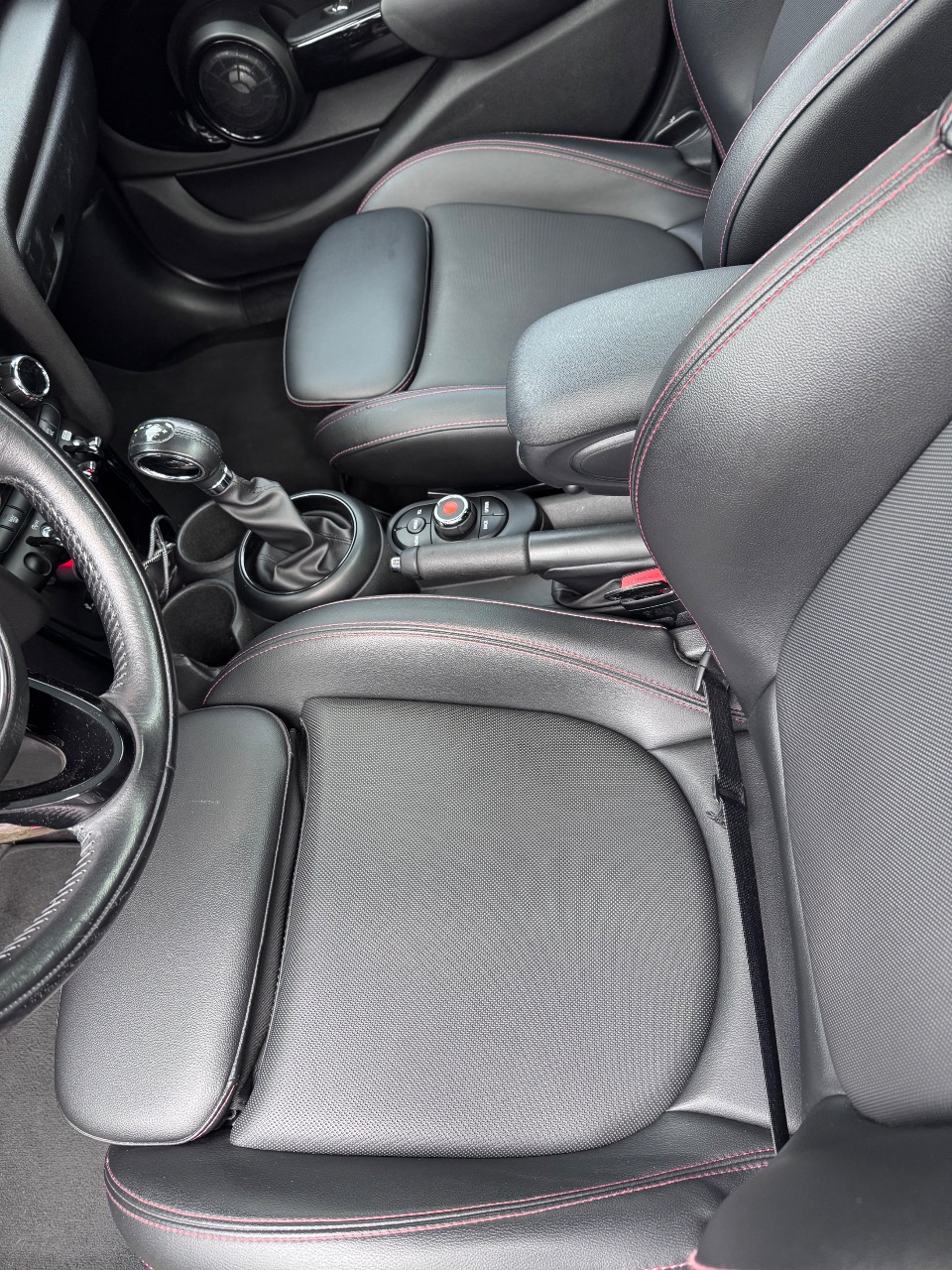 Mini Hatch - фото 6