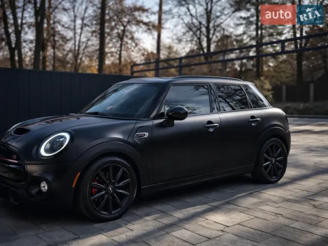 Mini Hatch - фото 1