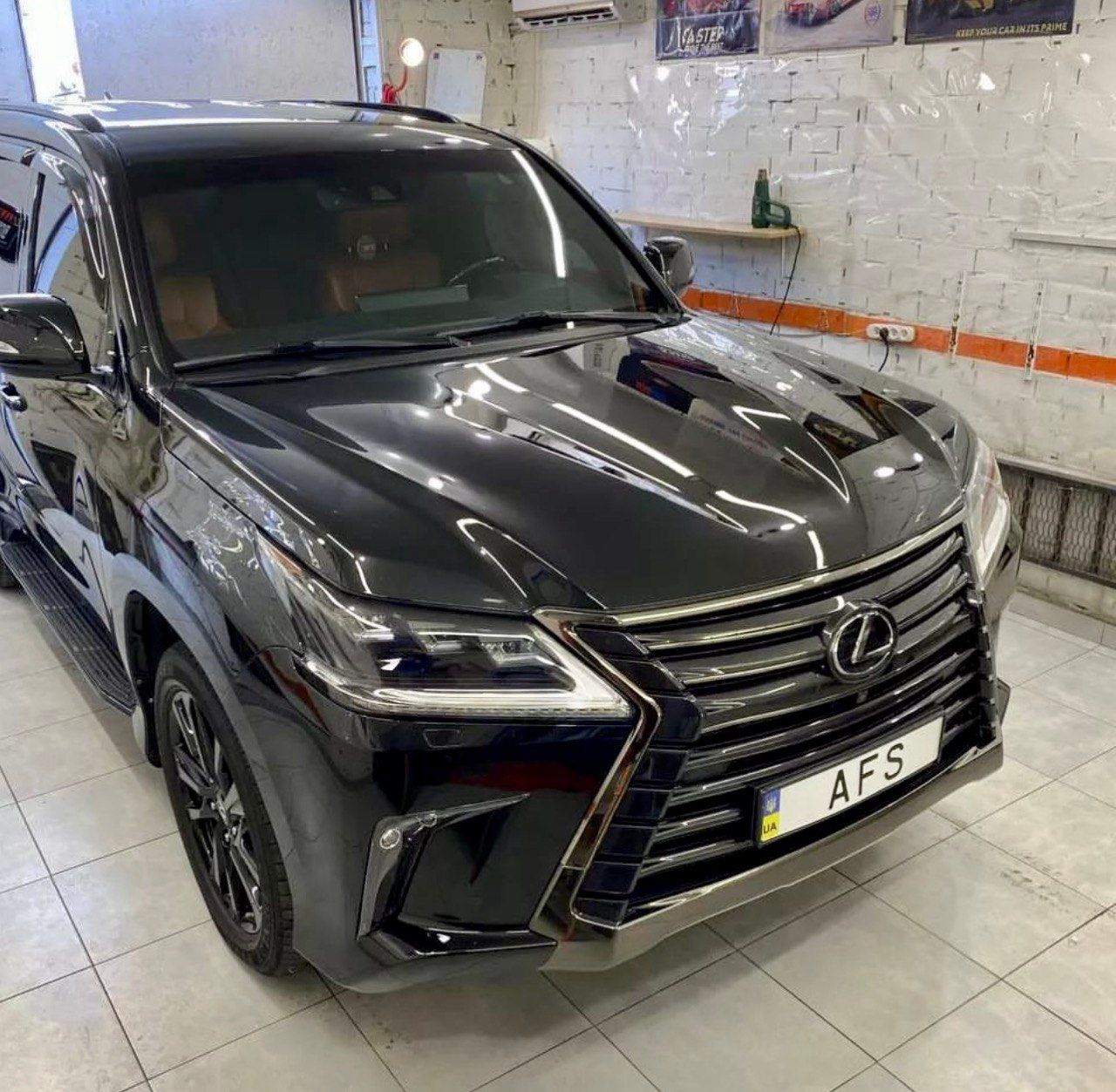 Lexus LX - фото 6