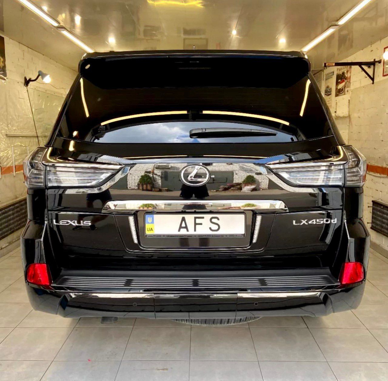 Lexus LX - фото 7