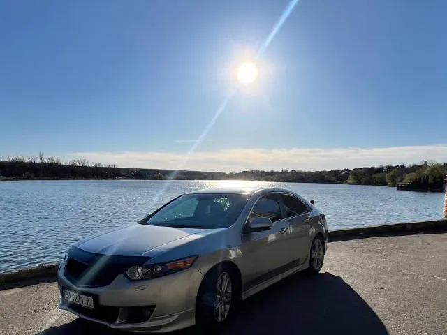 Honda Accord - фото 1