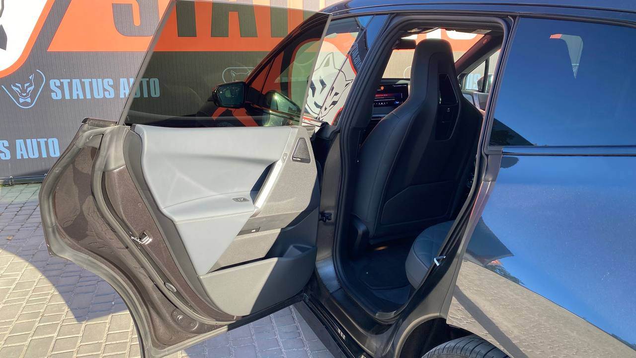 BMW iX - фото 30