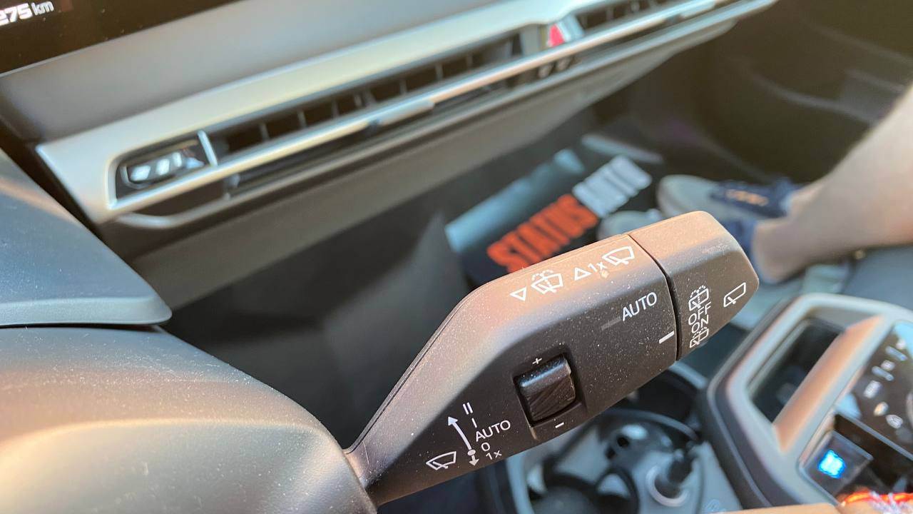 BMW iX - фото 24