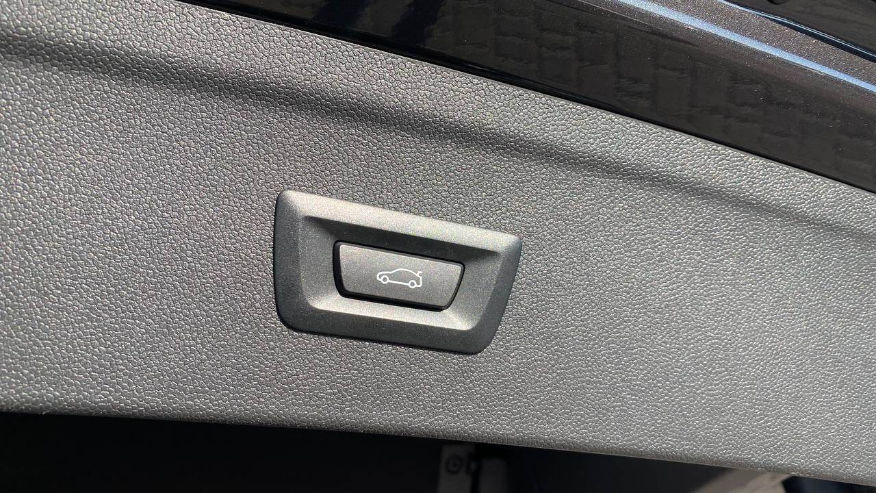 BMW iX - фото 14