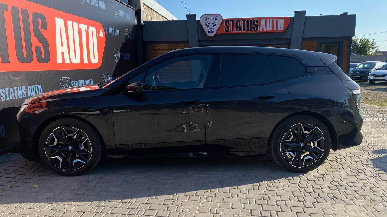 BMW iX - фото 10