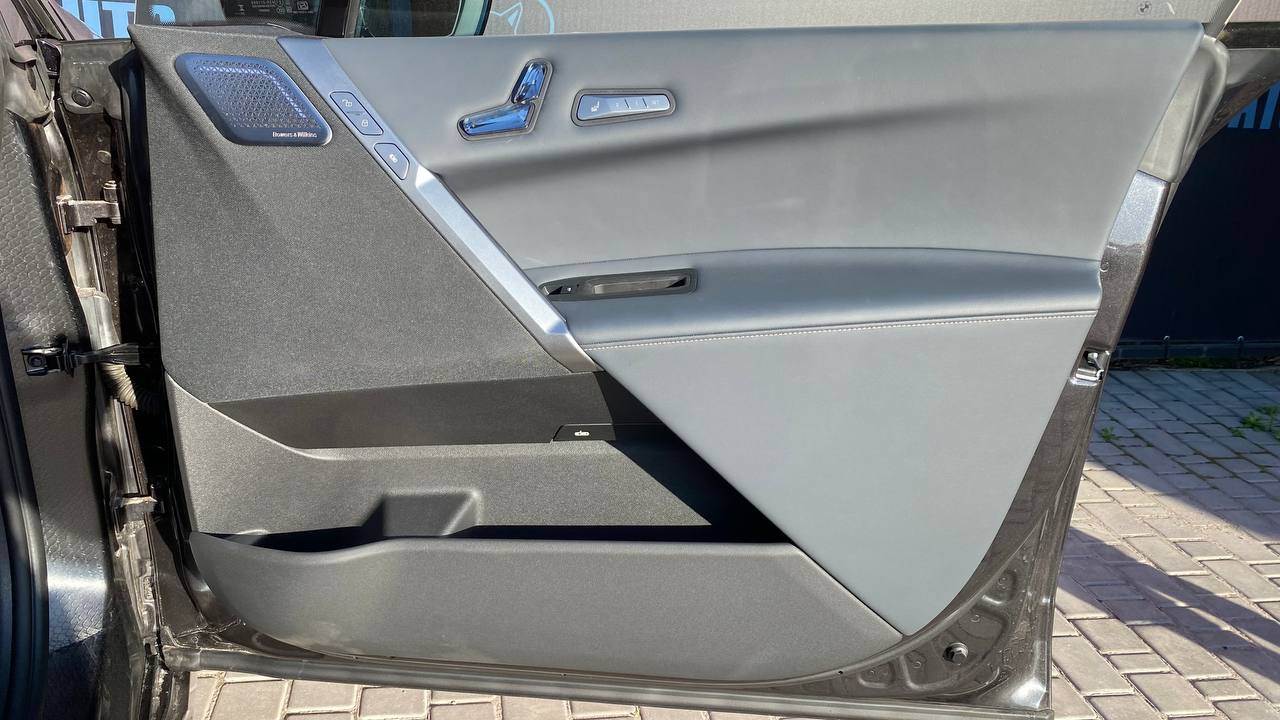 BMW iX - фото 39