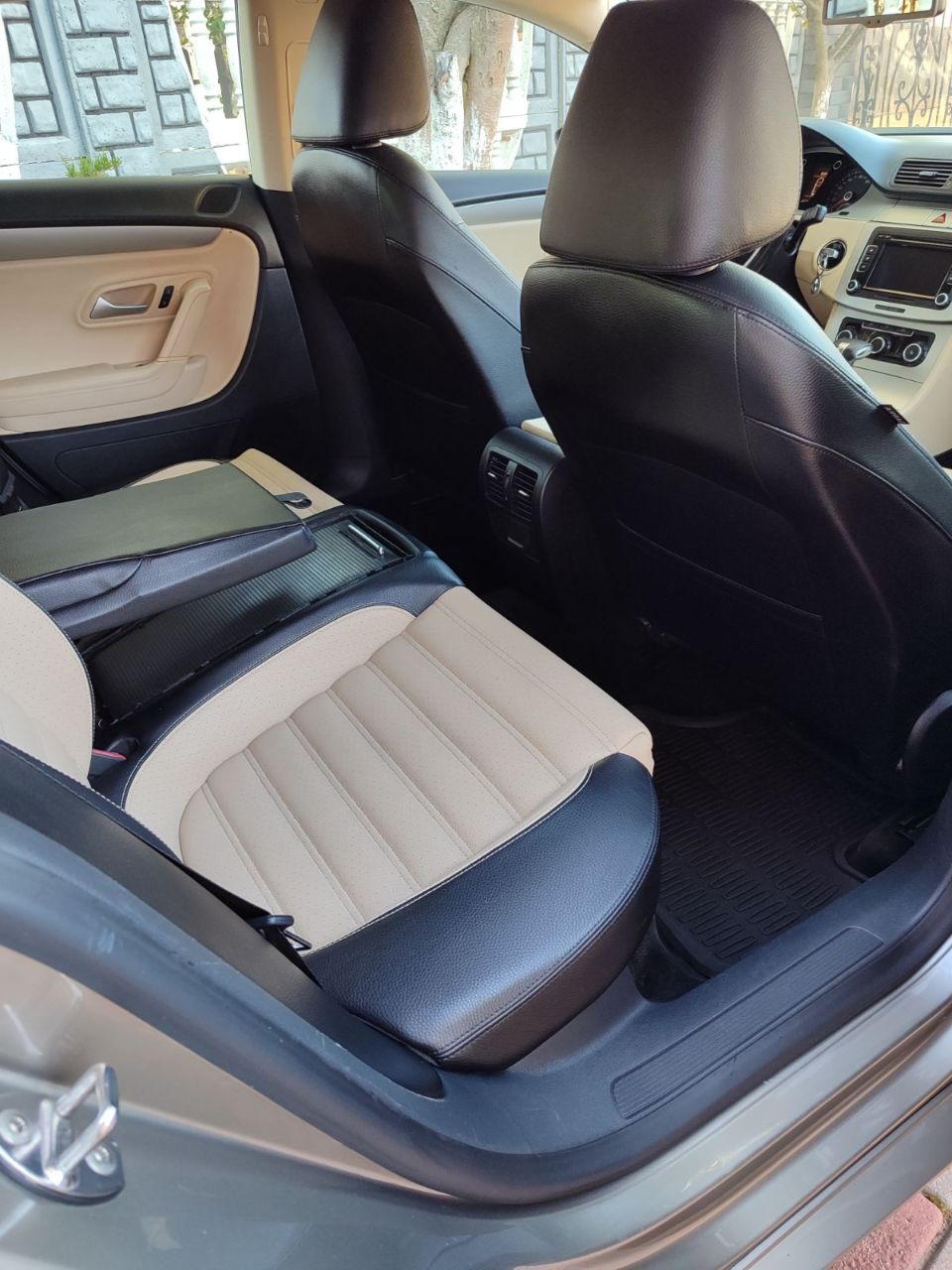 Volkswagen Passat CC - фото 12