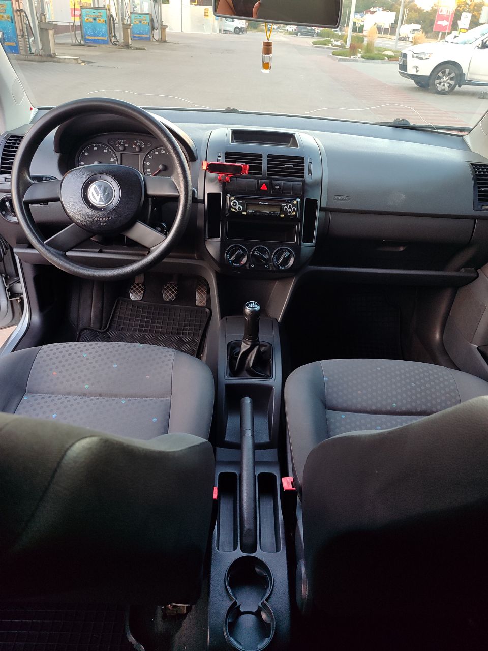 Volkswagen Polo - фото 9