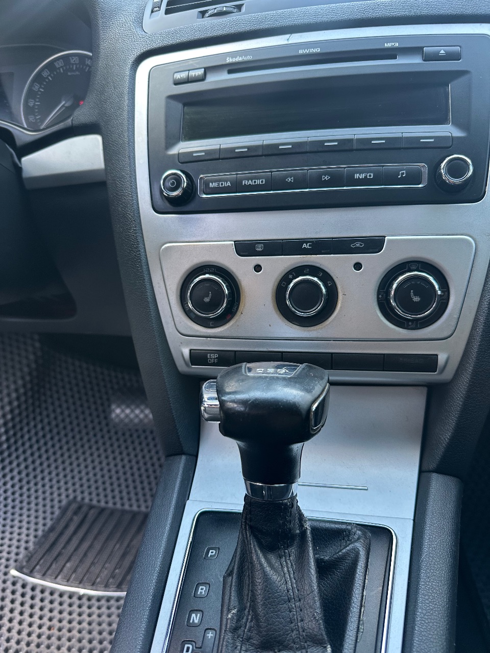 Skoda Octavia - фото 30