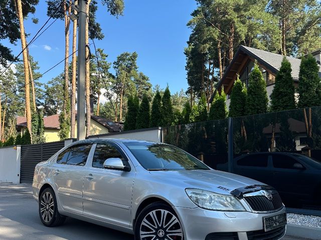 Skoda Octavia - фото 4