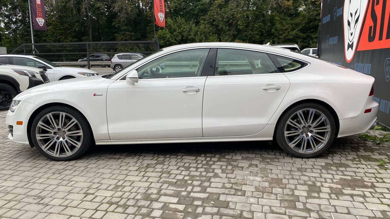 Audi A7 - фото 5