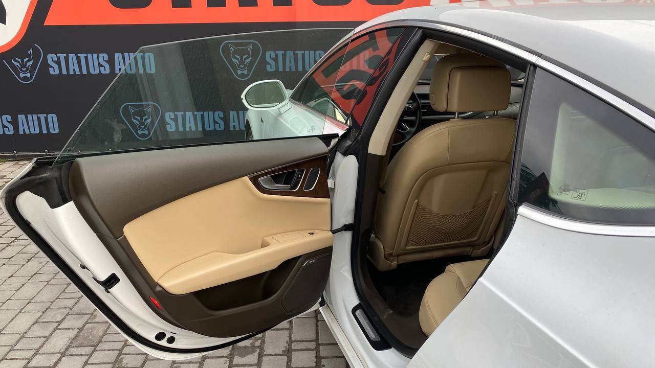 Audi A7 - фото 27