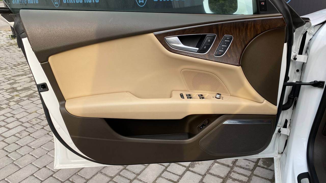 Audi A7 - фото 16