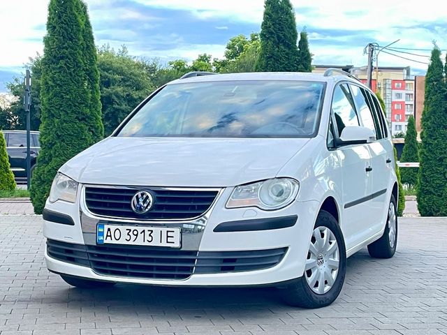 Volkswagen Touran 2007, Ужгород, $6 600 - зображення 1