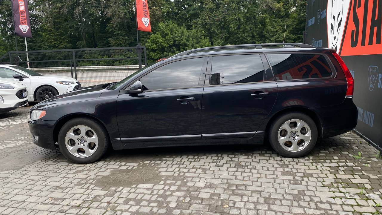 Volvo V70 - фото 5