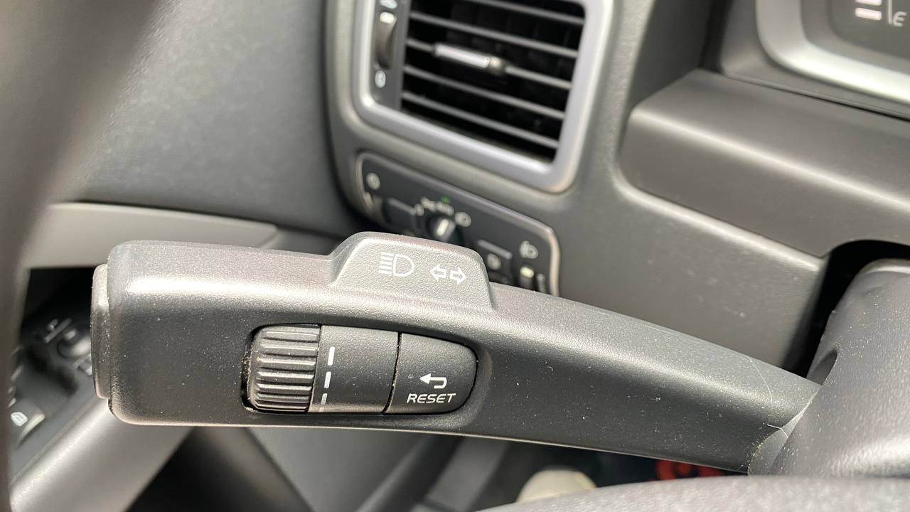 Volvo V70 - фото 23