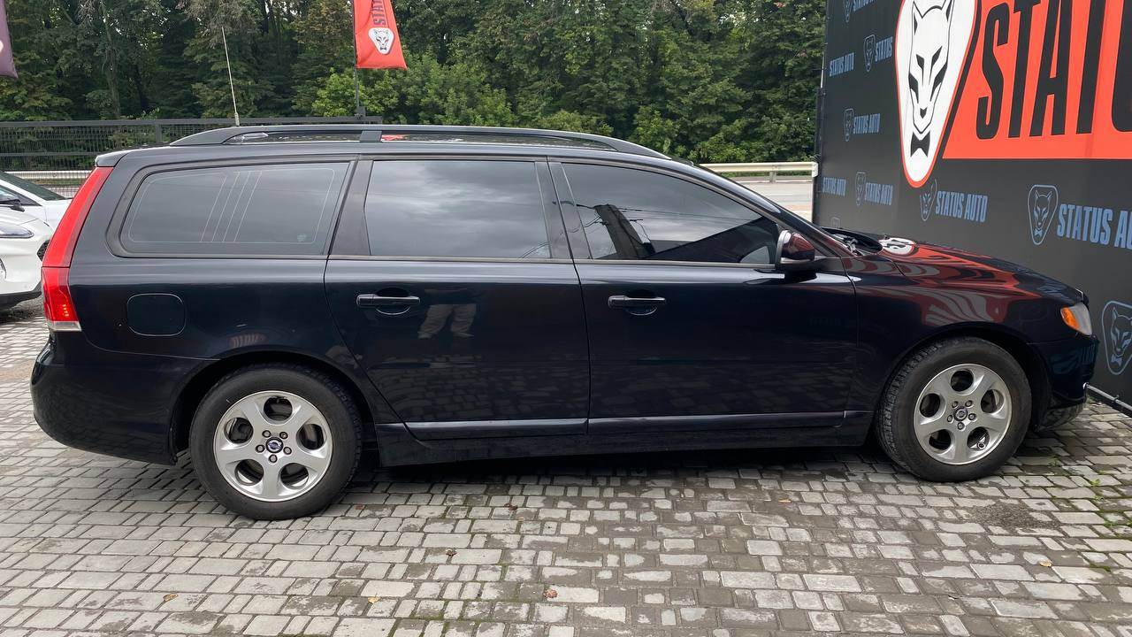 Volvo V70 - фото 10