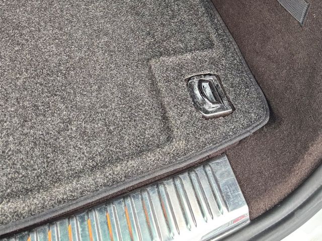 Volkswagen Touareg - фото 2