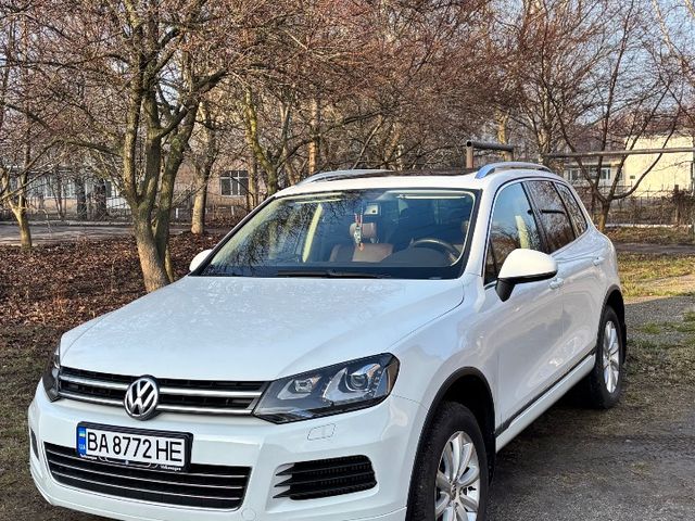 Volkswagen Touareg - фото 4