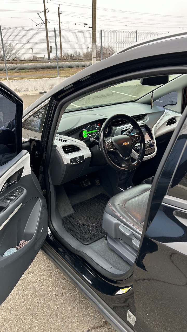 Chevrolet Bolt - фото 18